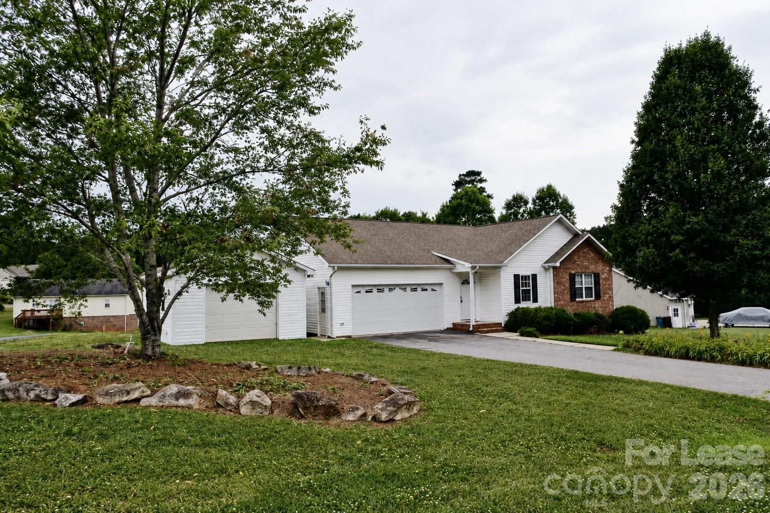 5139 Silver Tree Trail Conover, NC 28613 - Photo 2 of 12