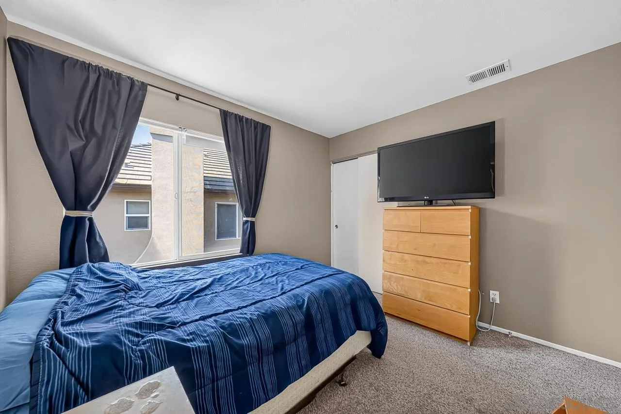 1860 Rouge Drive Chula Vista, CA 91913 - Photo 5 of 47