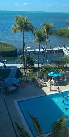 $2,500 | 88500 Overseas Highway, Unit 301, Islamorada, FL 33036