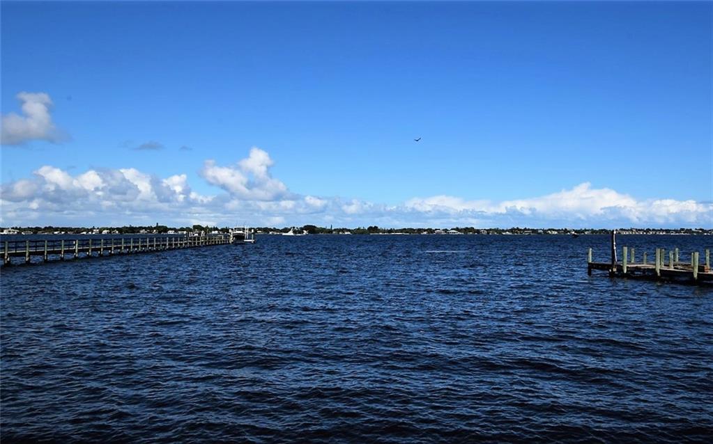 831 Southeast Riverside Drive Stuart, FL 34994 - Photo 34 of 36 Gallery Image 34