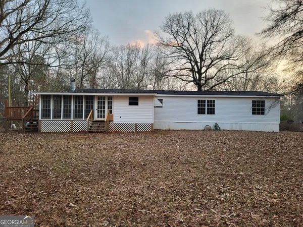 a outdoor space with backyard of house