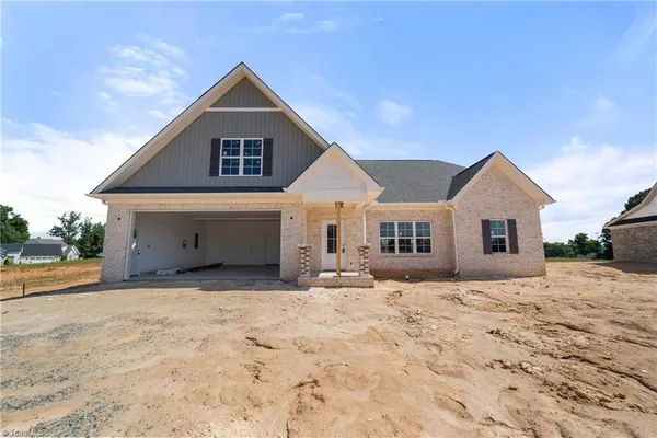 $542,912 | 242 Avian Lane, Winston-Salem, NC 27127