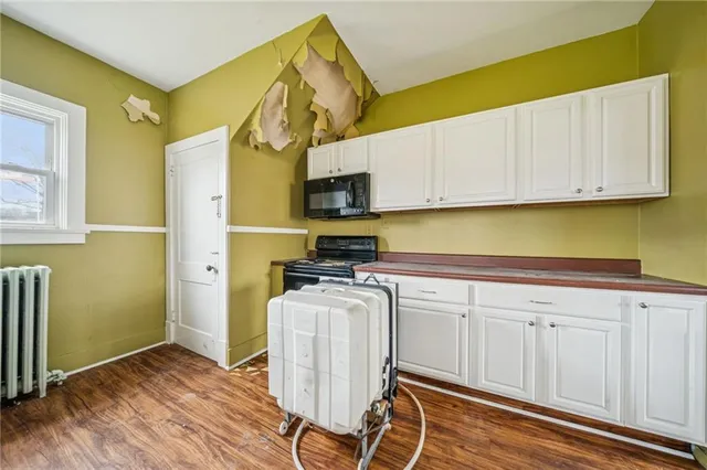 $160,000 | 132 West Pennsylvania Avenue, New Stanton, PA 15672