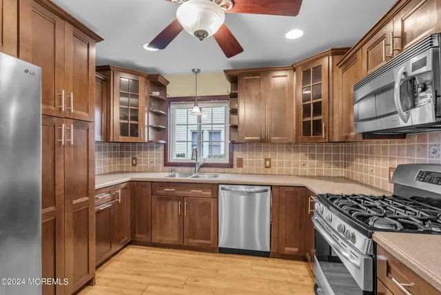 $2,200 | 327 Roosevelt Avenue, Oakhurst, NJ 07755