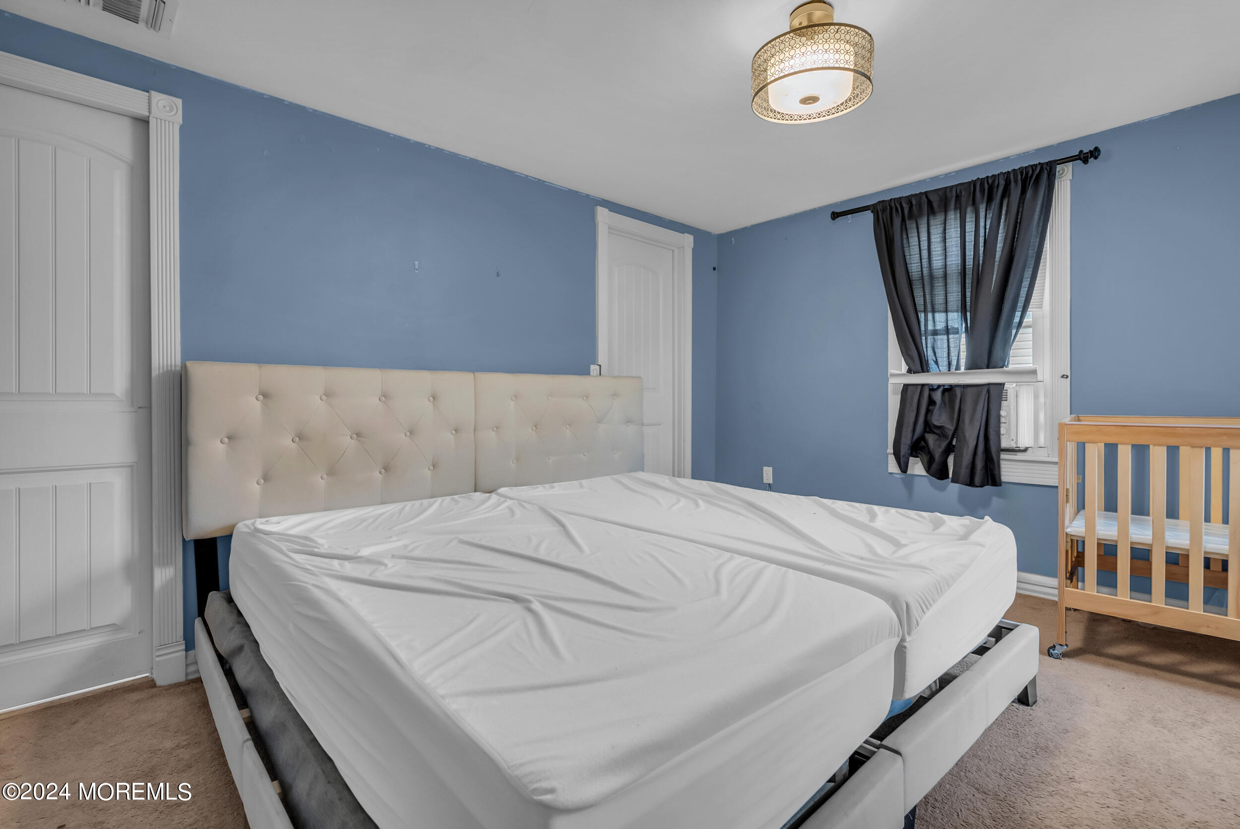 327 Roosevelt Avenue Oakhurst, NJ 07755 - Photo 17 of 24 100