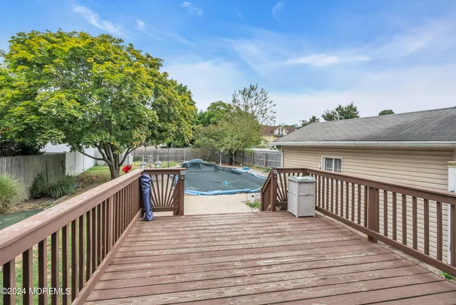 $2,200 | 327 Roosevelt Avenue, Oakhurst, NJ 07755