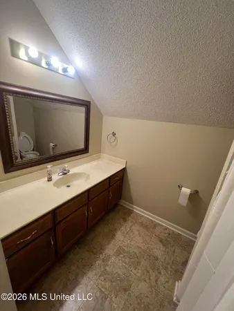 $340,000 | 3079 Lake Grove Drive, Hernando, MS 38632