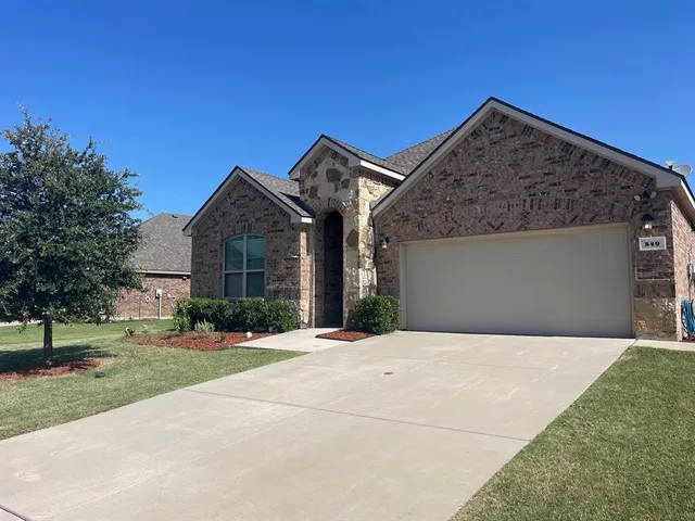 $2,495 | 549 Northwood Drive, Oak Point, TX 75068
