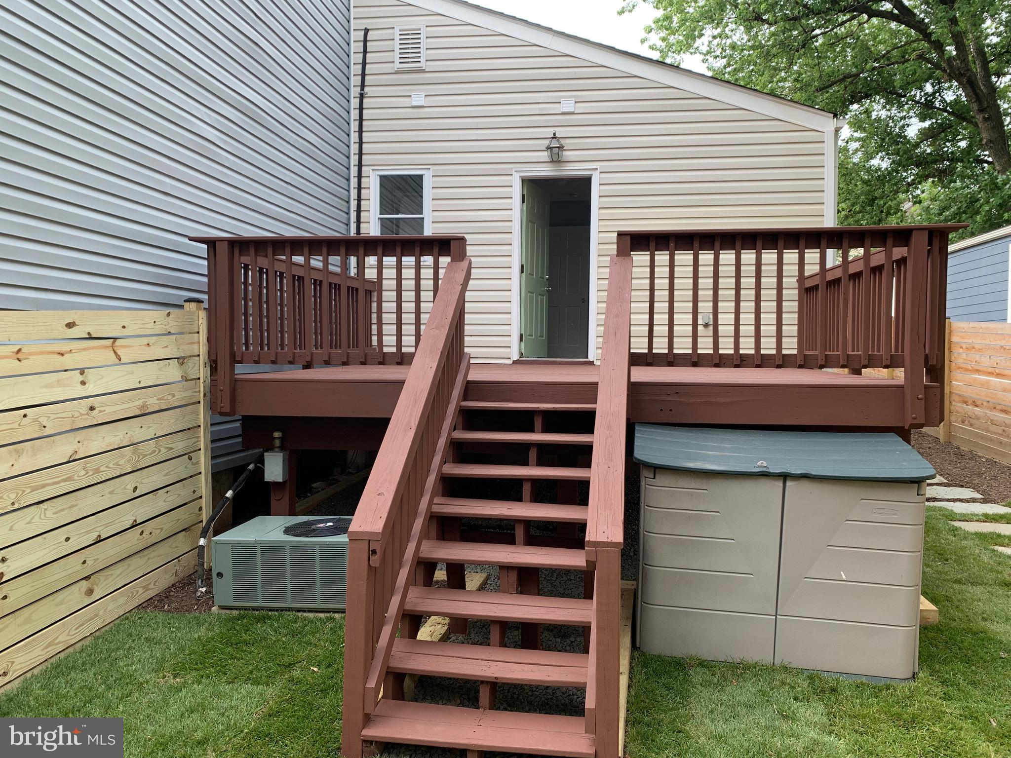 22 East Reed Avenue Alexandria, VA 22305 - Photo 13 of 13 Rear Deck