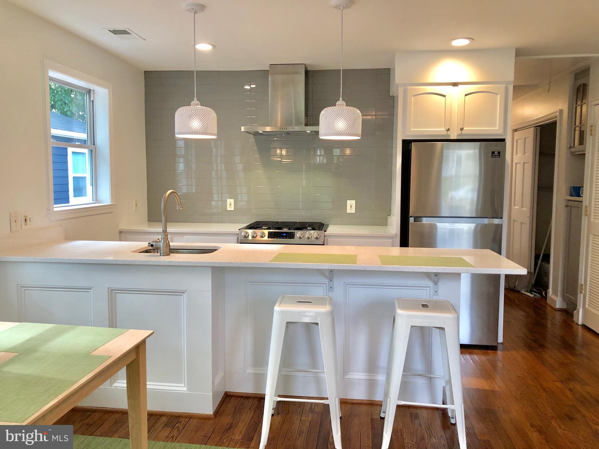 22 East Reed Avenue Alexandria, VA 22305 - Photo 6 of 13 Kitchen/ Dinning Room