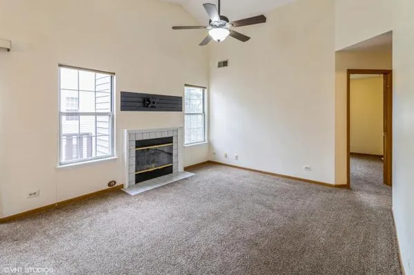 $2,150 | 1291 Coldspring Road, Carol Stream, IL 60188