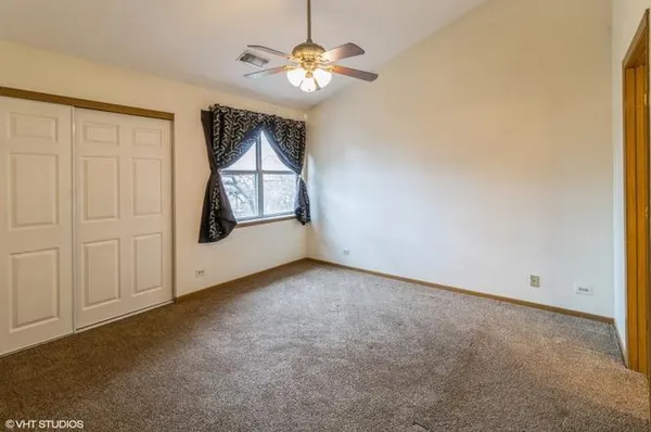 $2,150 | 1291 Coldspring Road, Carol Stream, IL 60188