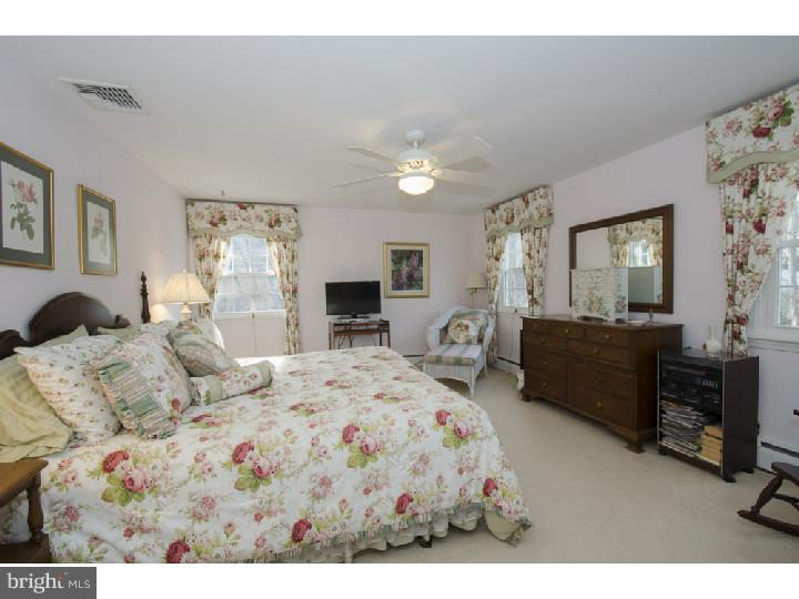 927 Cloverly Road Berwyn, PA 19312 - Photo 11 of 21 Master Bedroom