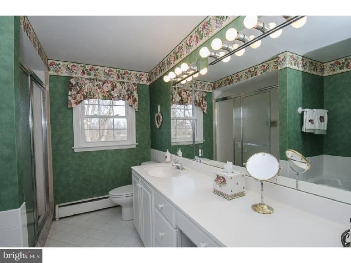 927 Cloverly Road Berwyn, PA 19312 - Photo 13 of 21 Master Bathroom