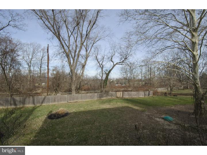 927 Cloverly Road Berwyn, PA 19312 - Photo 17 of 21 Exterior Back