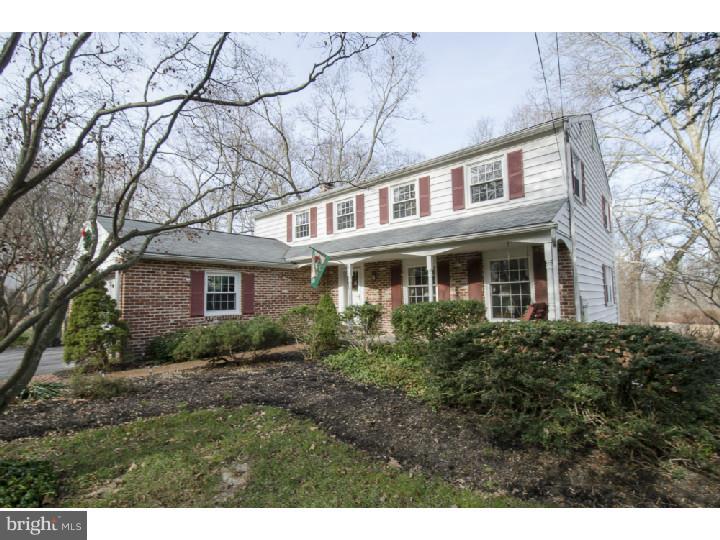 927 Cloverly Road Berwyn, PA 19312 - Photo 21 of 21 Front Yard