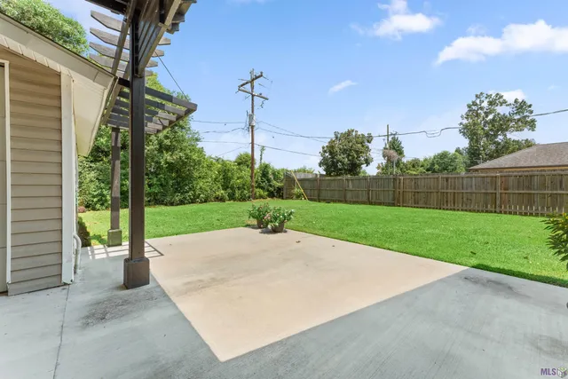 $2,169 | 18544 Perkins Oak Road, Prairieville, LA 70769