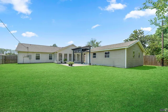 $2,169 | 18544 Perkins Oak Road, Prairieville, LA 70769