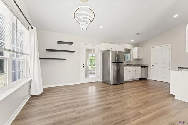 $2,169 | 18544 Perkins Oak Road, Prairieville, LA 70769