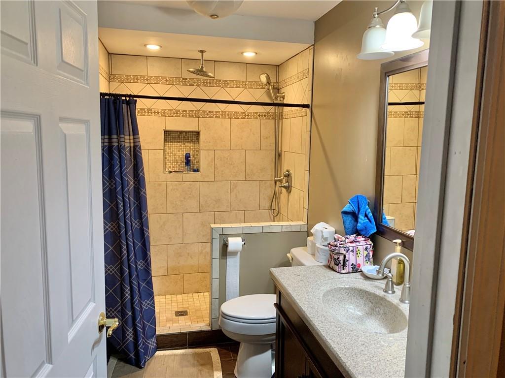1082 Banetown Road Washington, PA 15301 - Photo 9 of 16 Gallery Image 9