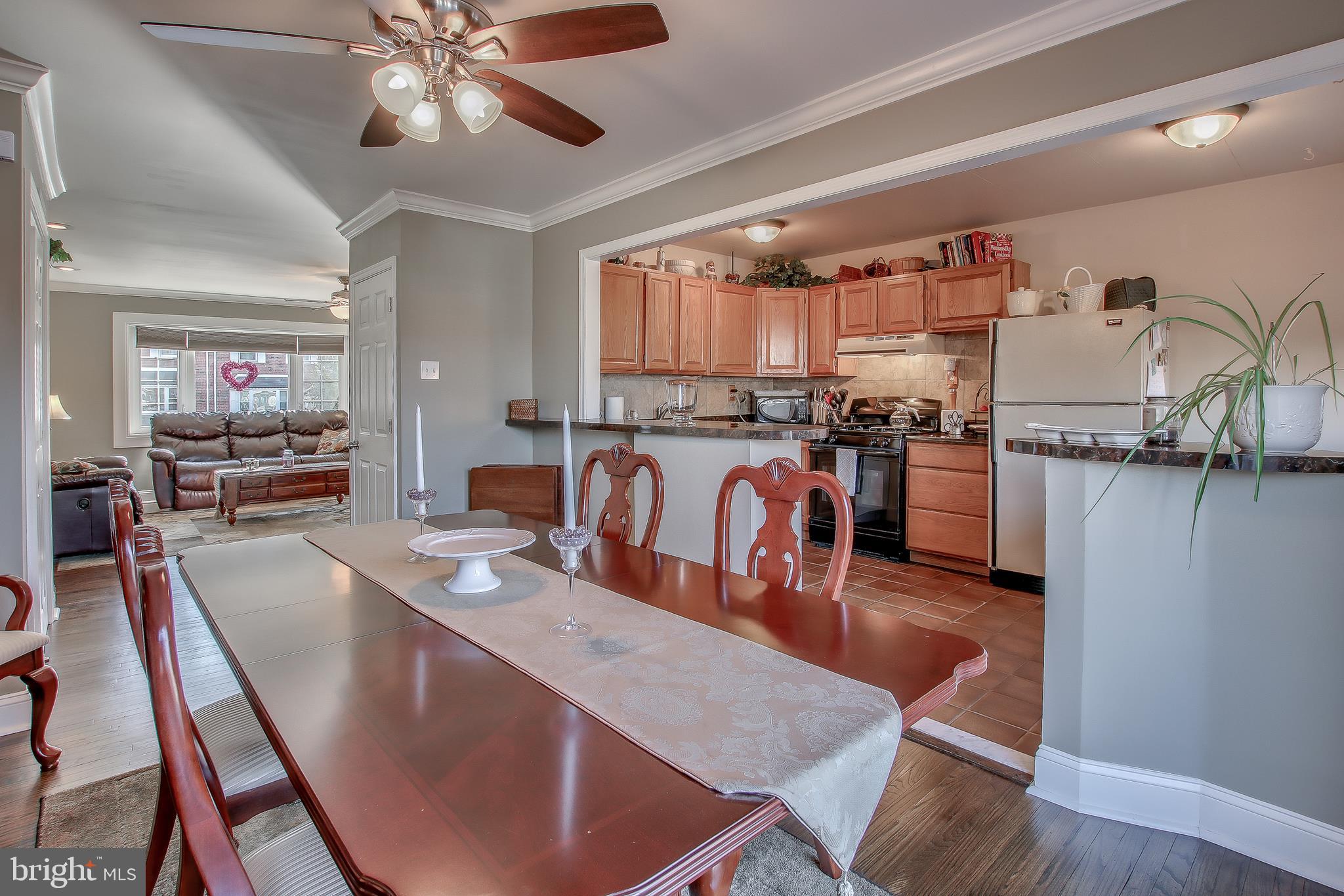 12835 Elnora Road Philadelphia, PA 19154 - Photo 11 of 36 Gallery Image 11