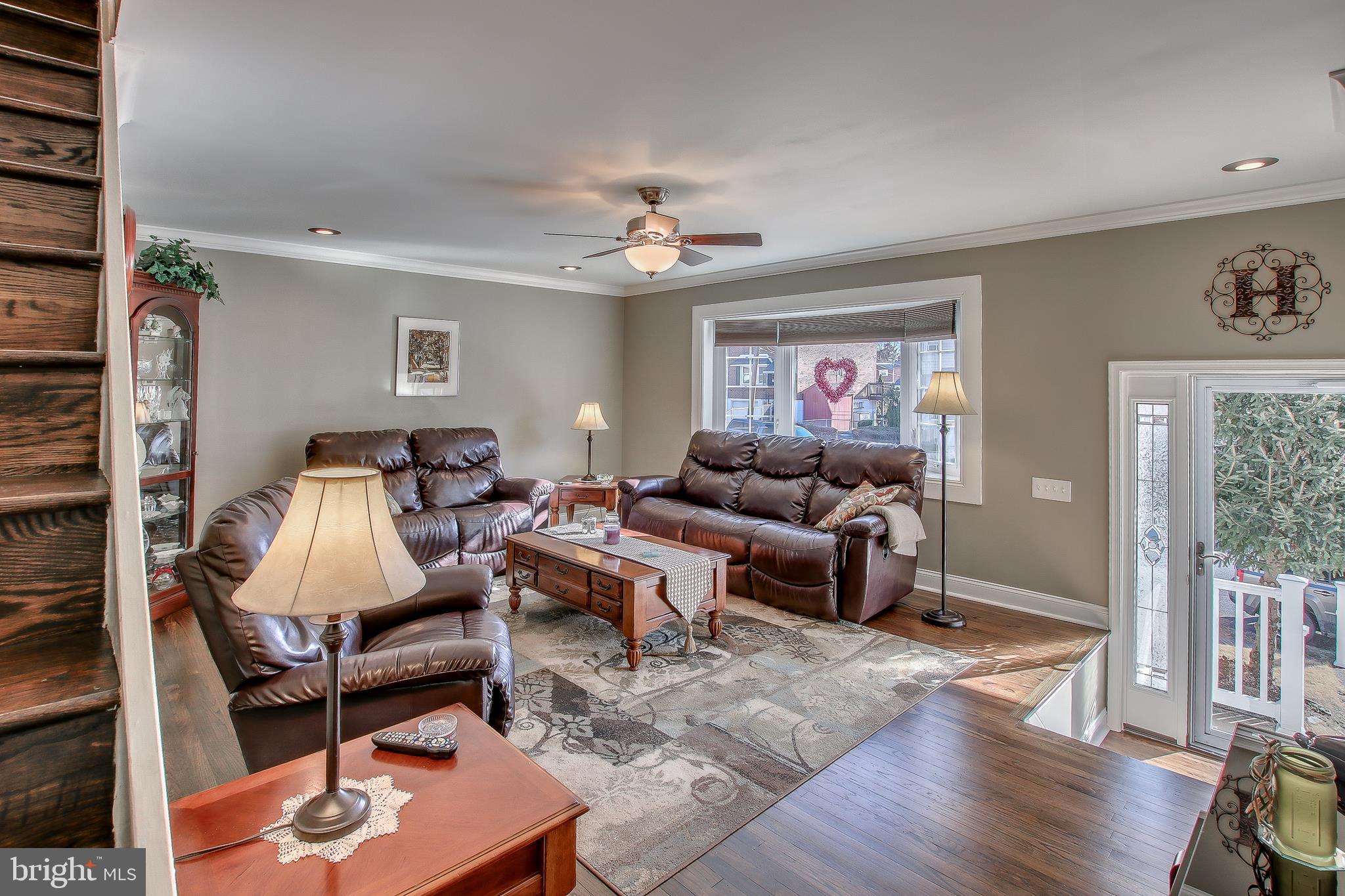 12835 Elnora Road Philadelphia, PA 19154 - Photo 5 of 36 Gallery Image 5