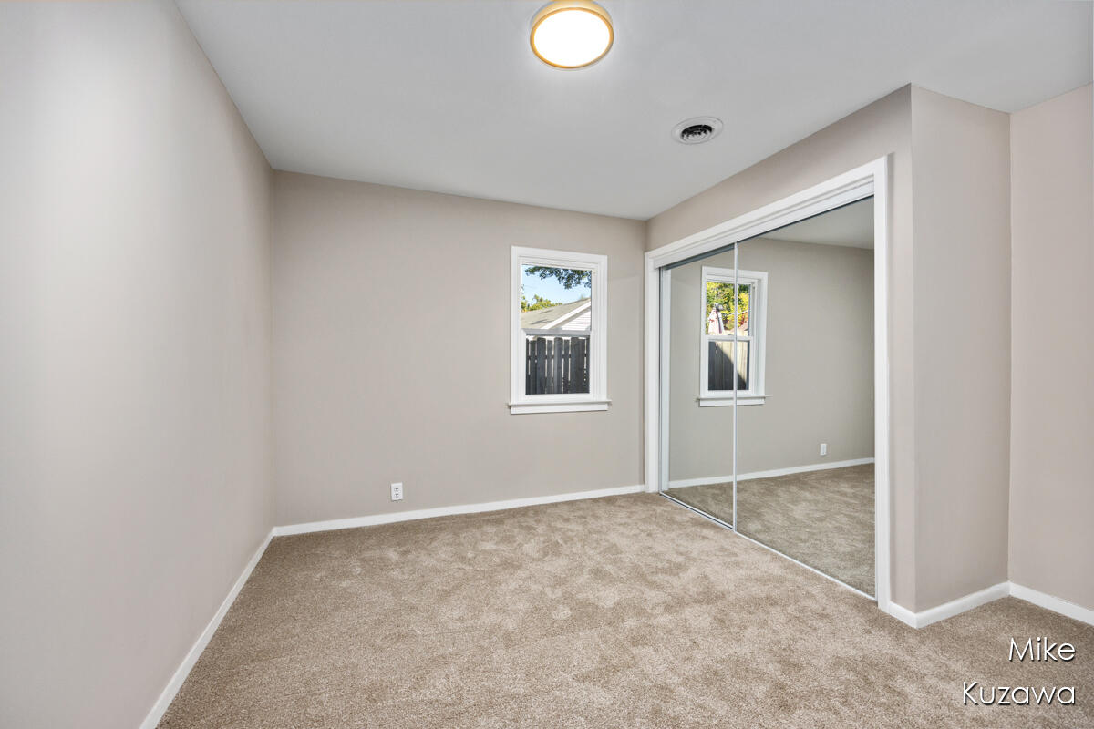 517 Pine Street Spring Lake, MI 49456 - Photo 18 of 43 IMG_1017