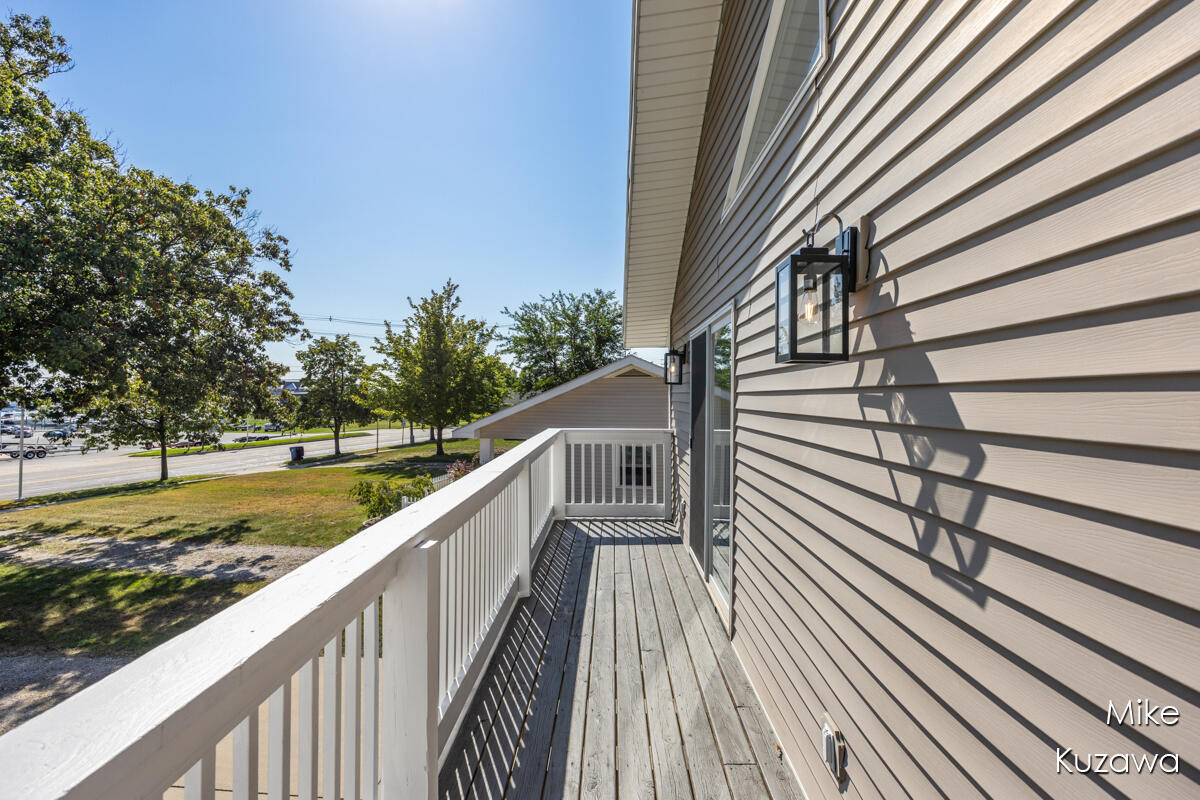 517 Pine Street Spring Lake, MI 49456 - Photo 32 of 43 IMG_1032