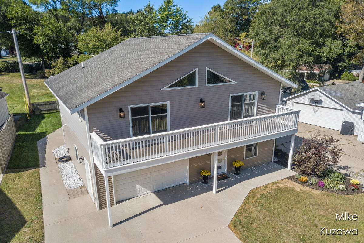 517 Pine Street Spring Lake, MI 49456 - Photo 36 of 43 IMG_1035