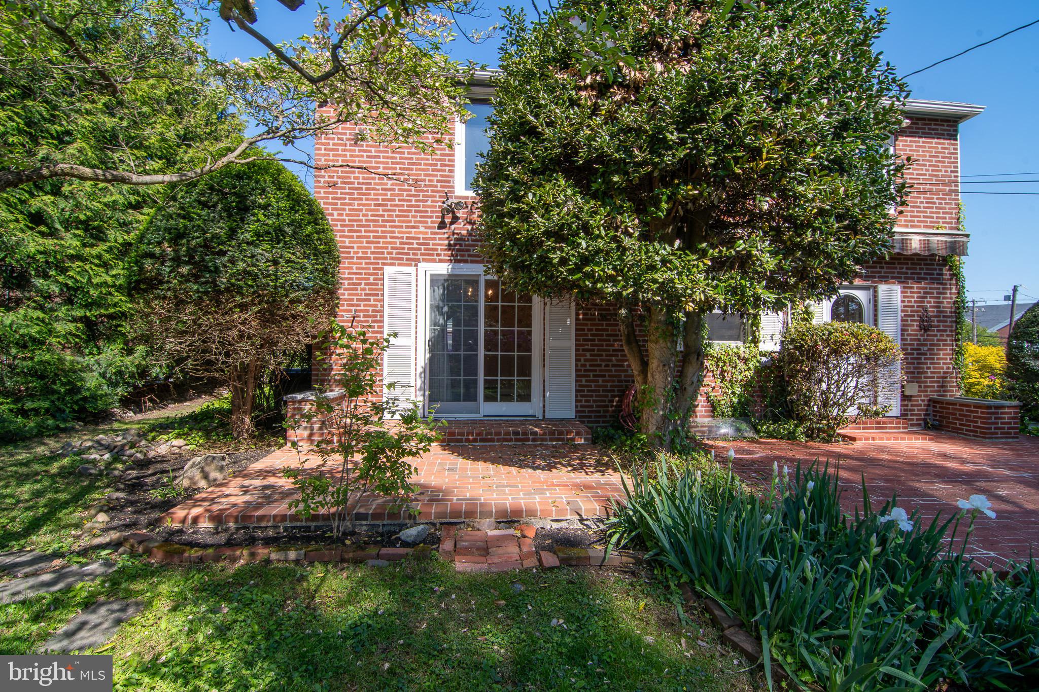 5004 Fairway Road Drexel Hill, PA 19026 - Photo 25 of 29 a view of a yard in front of house