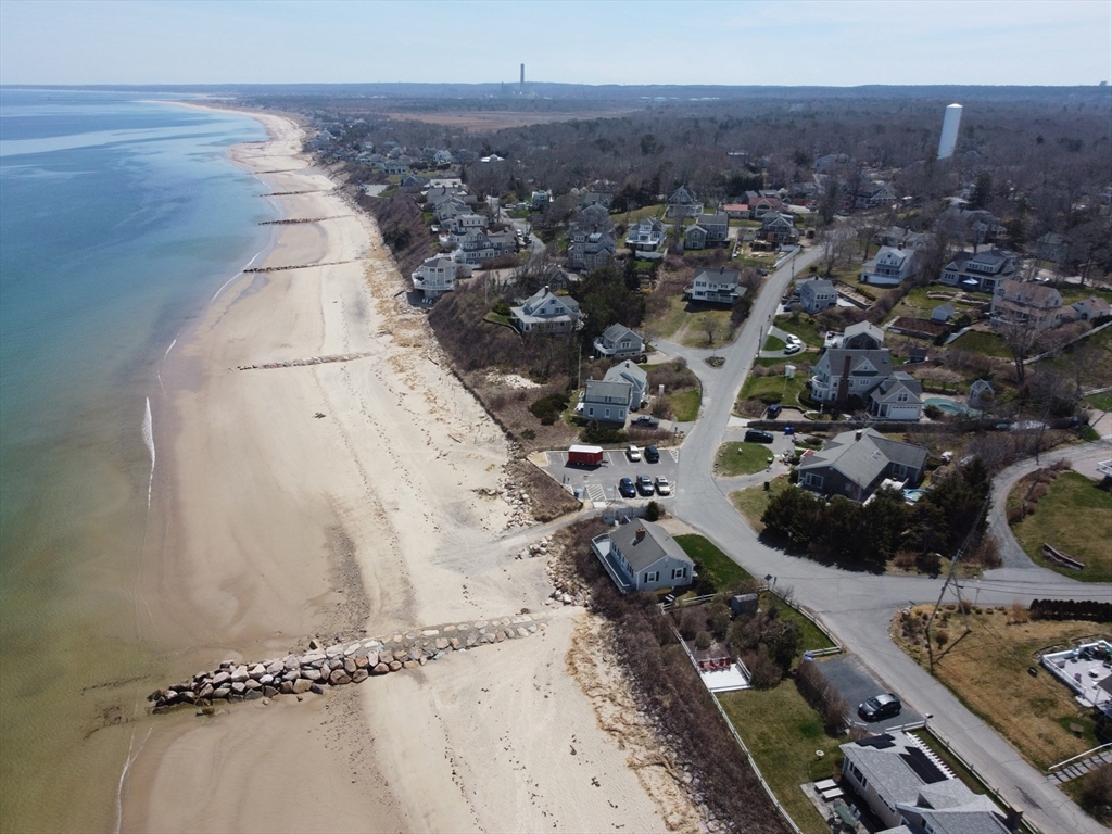 58 Sagamore Road Bourne, MA 02562 - Photo 4 of 29