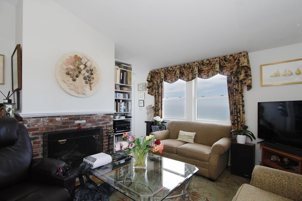 58 Sagamore Road Bourne, MA 02562 - Photo 8 of 29