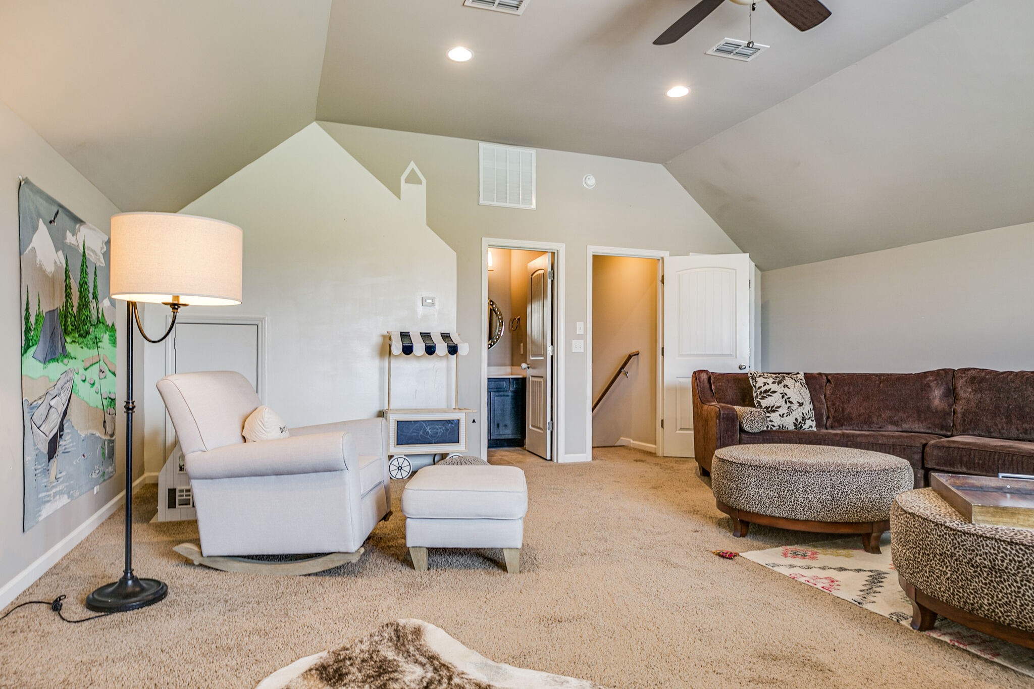 911 Contessa Drive Murfreesboro, TN 37128 - Photo 36 of 42 a living room with furniture and a couch