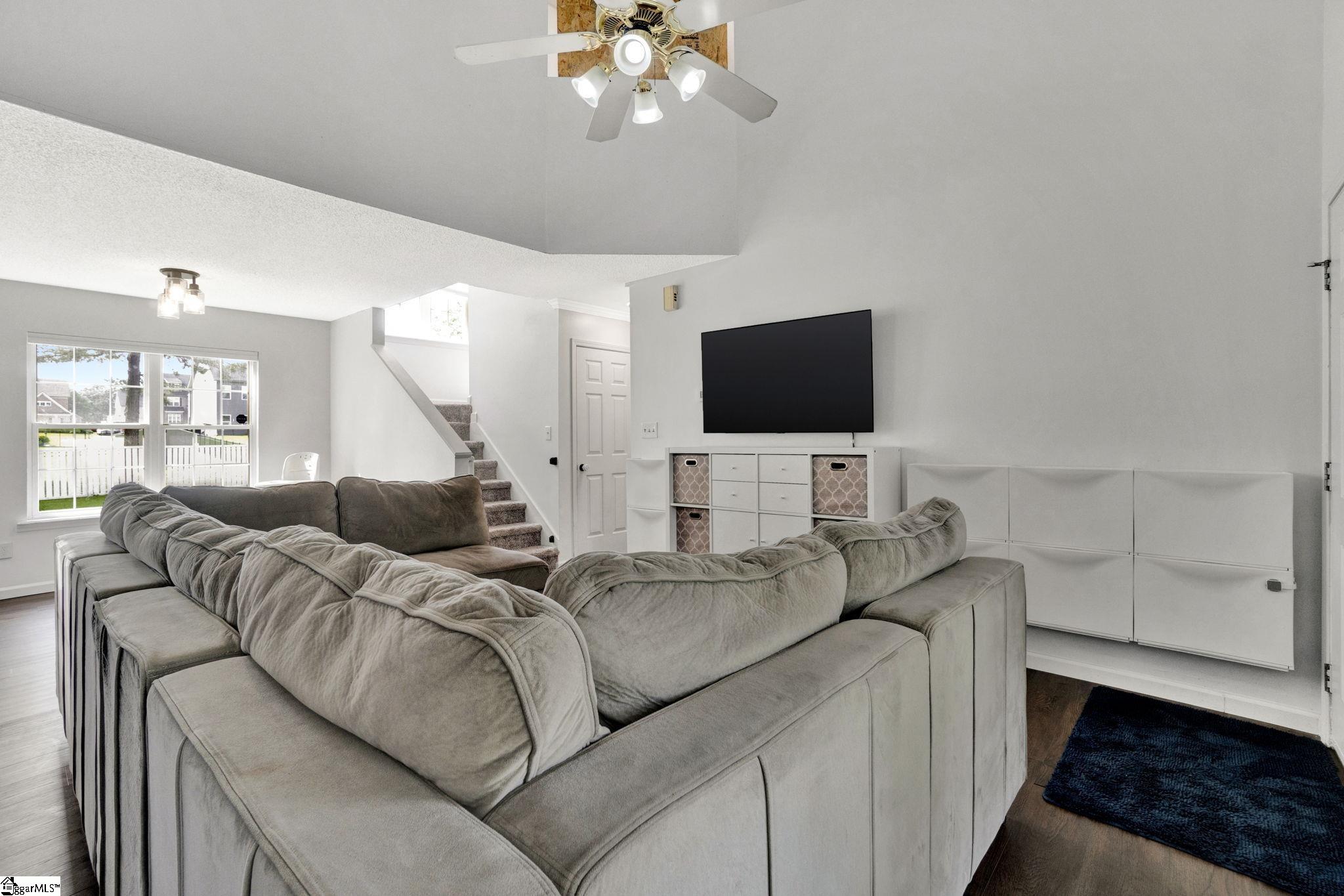 22 Idle Lane Fountain Inn, SC 29644 - Photo 4 of 33 Gallery Image 4
