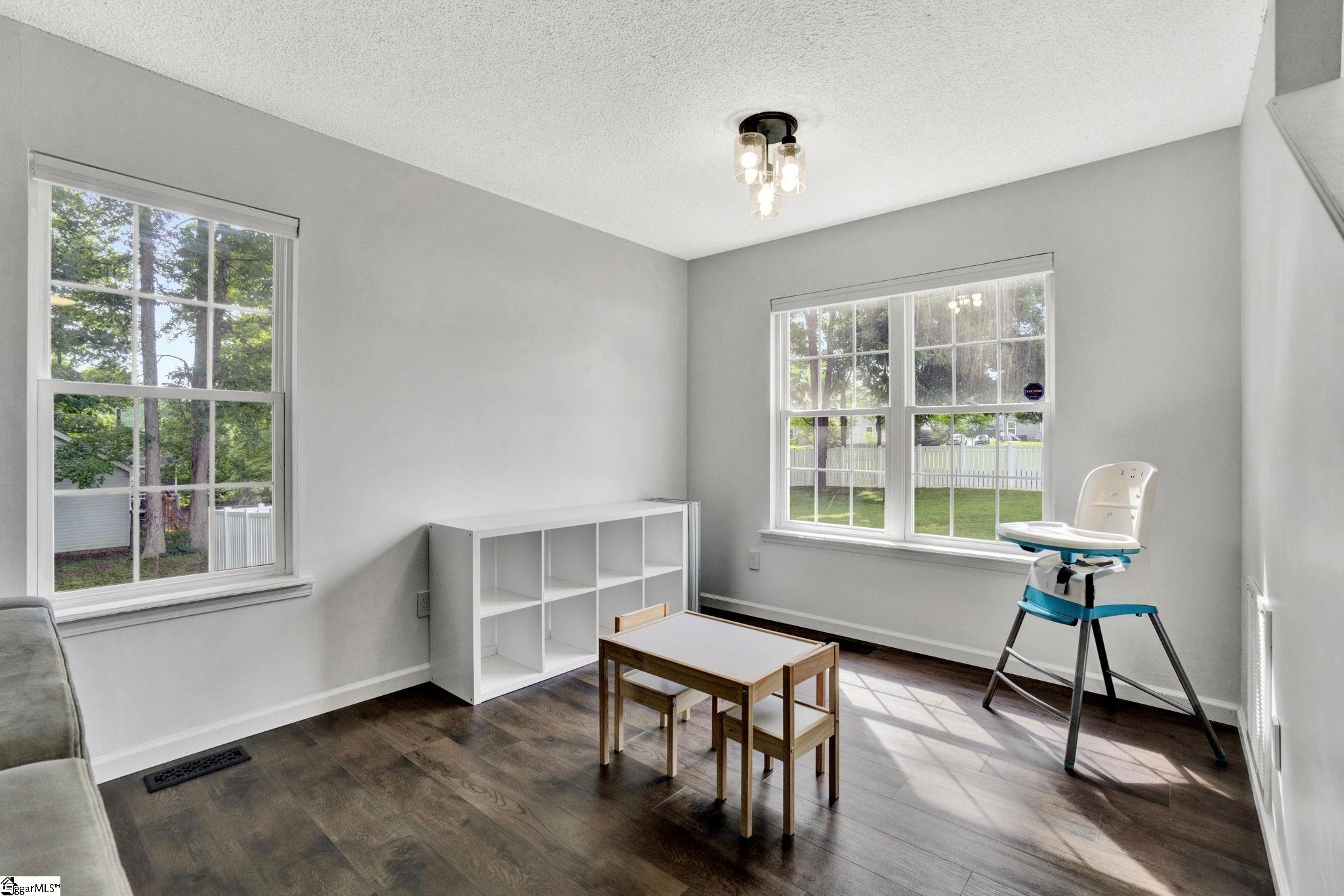 22 Idle Lane Fountain Inn, SC 29644 - Photo 5 of 33 Gallery Image 5