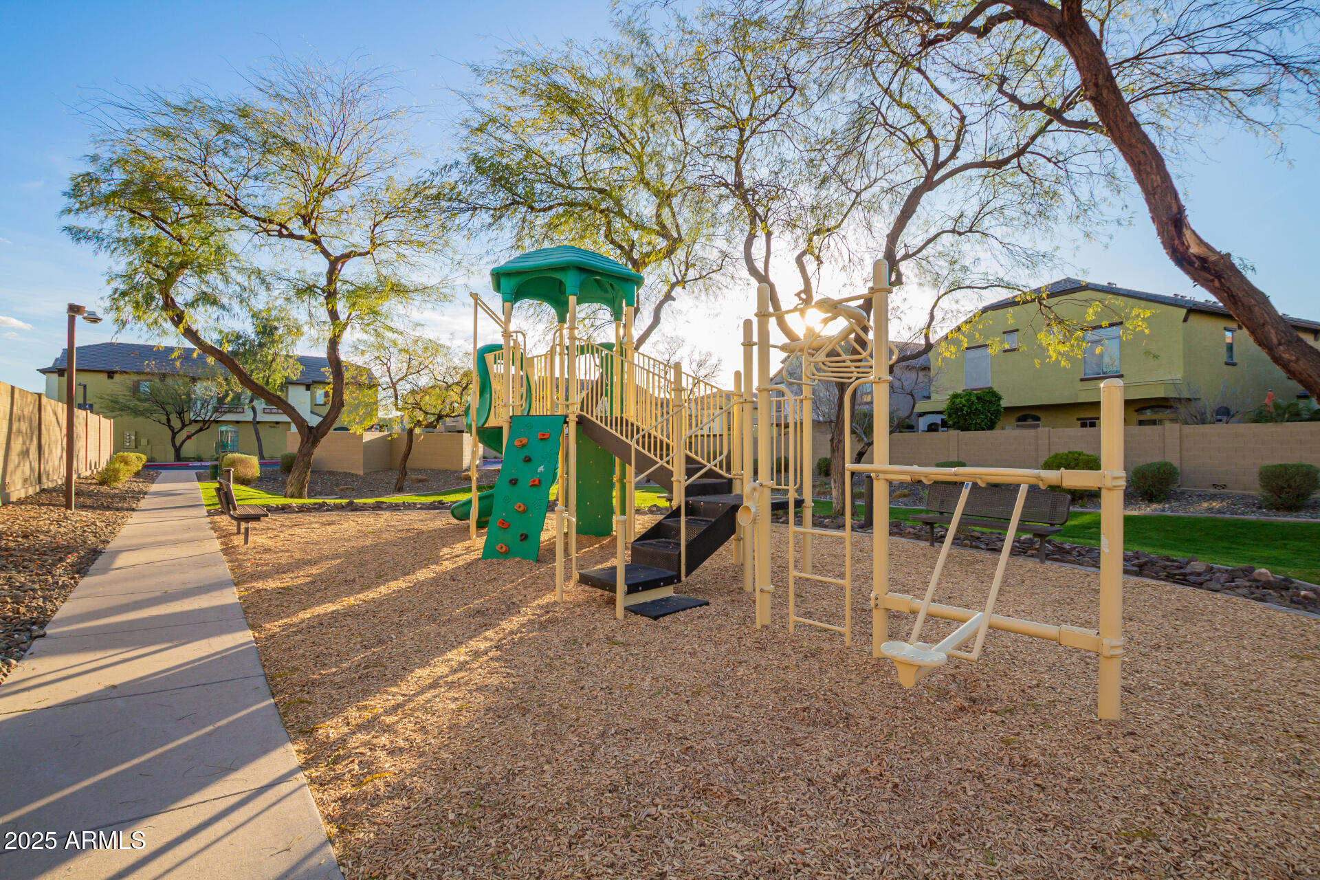 2725 East Mine Creek Road, Unit 2186 Phoenix, AZ 85024 - Photo 22 of 26 25 - Mine Creek