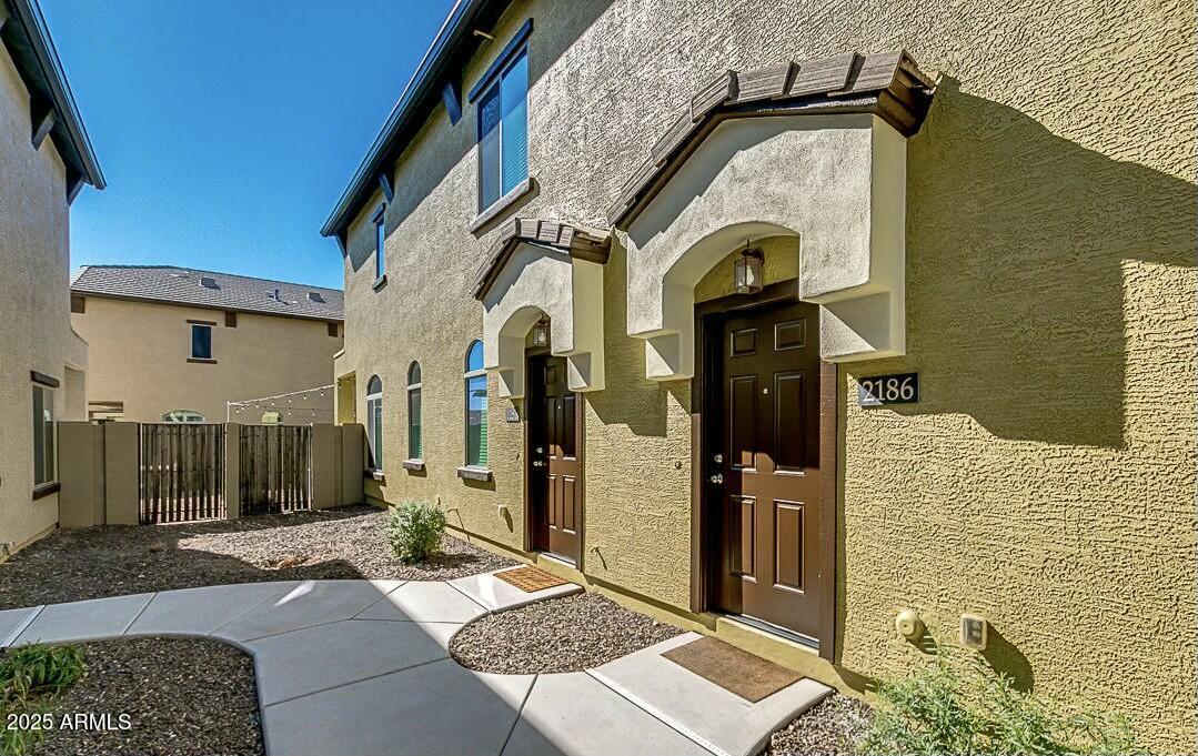 2725 East Mine Creek Road, Unit 2186 Phoenix, AZ 85024 - Photo 3 of 26 tempImageHXxkd9