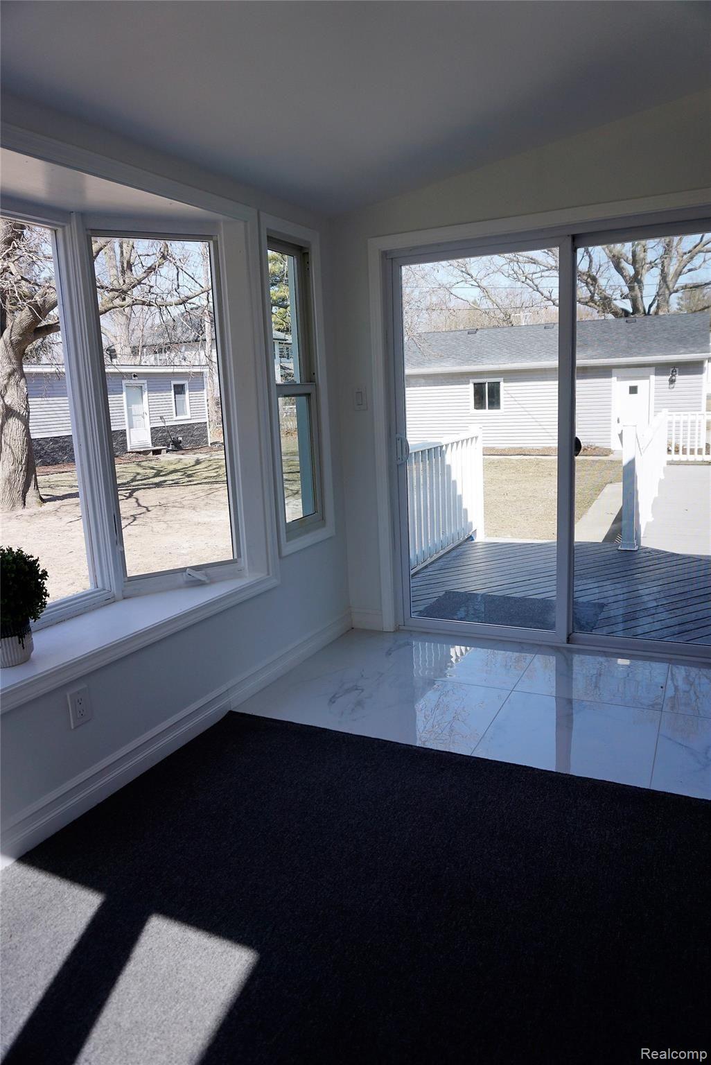 21312 Middlebelt Road New Boston, MI 48164 - Photo 13 of 24 Sunroom