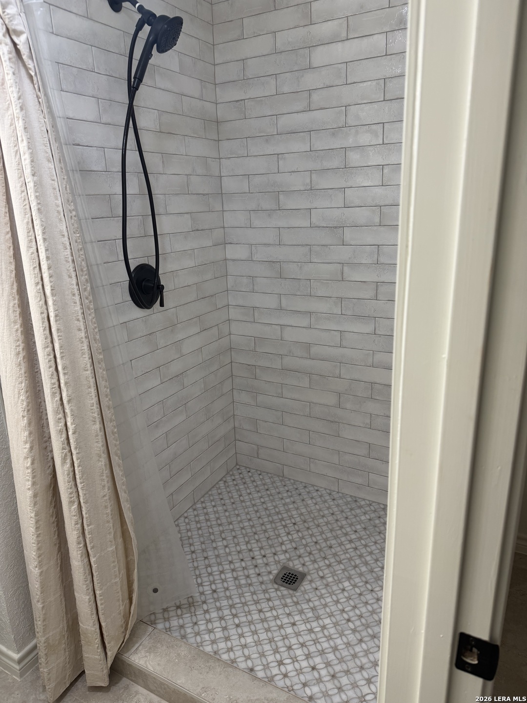 703 Atkins Avenue Devine, TX 78016 - Photo 9 of 13