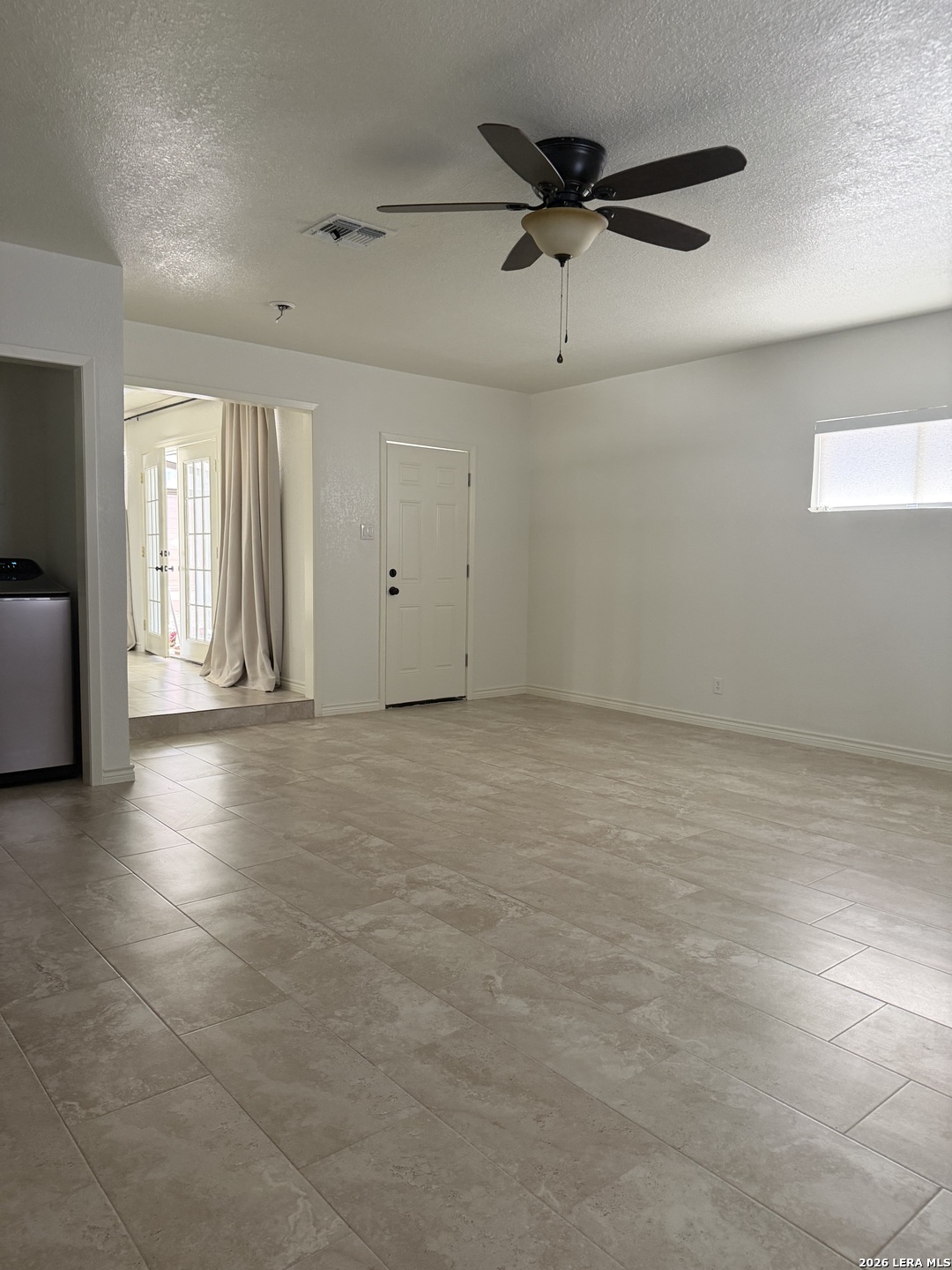 703 Atkins Avenue Devine, TX 78016 - Photo 10 of 13