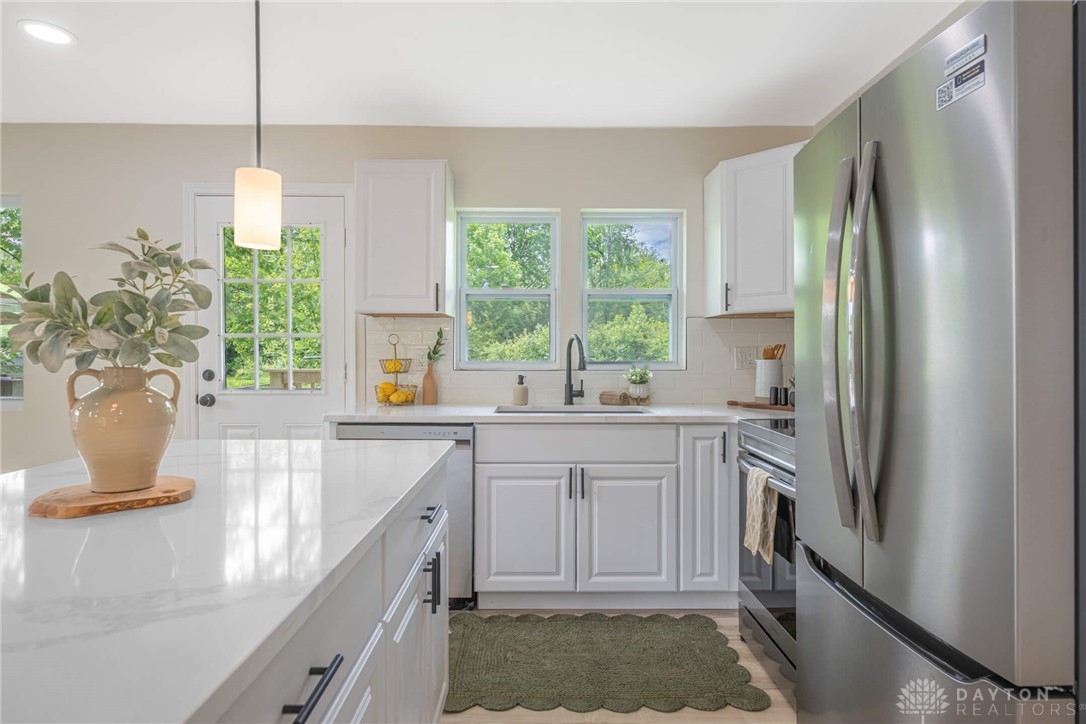 3881 Robinson Vail Road Franklin, OH 45005 - Photo 8 of 30