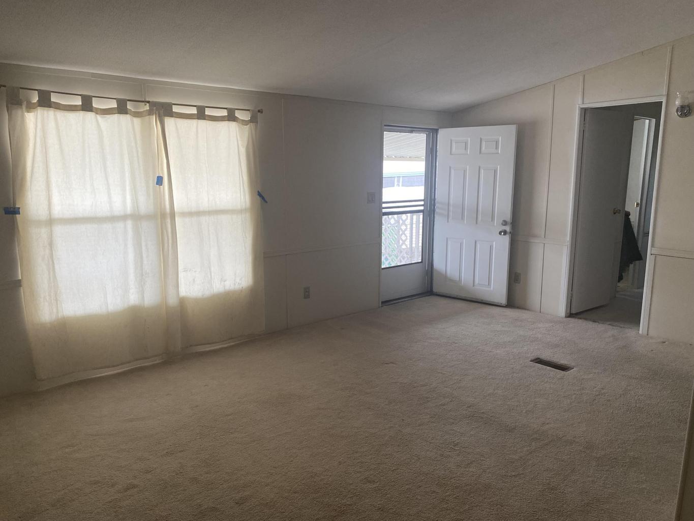 701 Montara Road, Unit 259 Barstow, CA 92311 - Photo 3 of 11 Entry