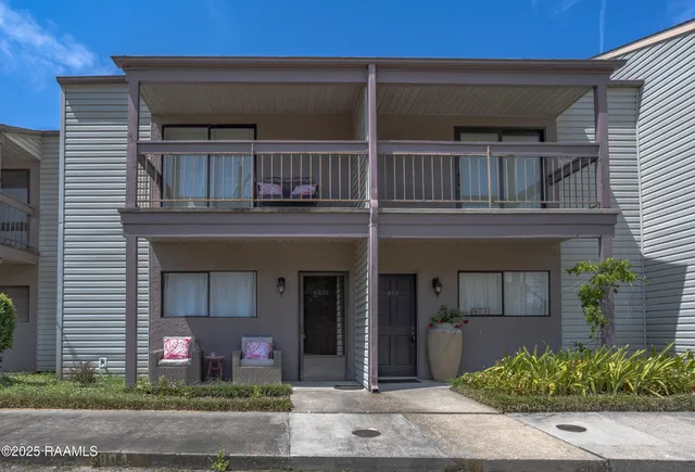 $155,900 | 110 West Bayou Parkway, Unit 804, Lafayette, LA 70503