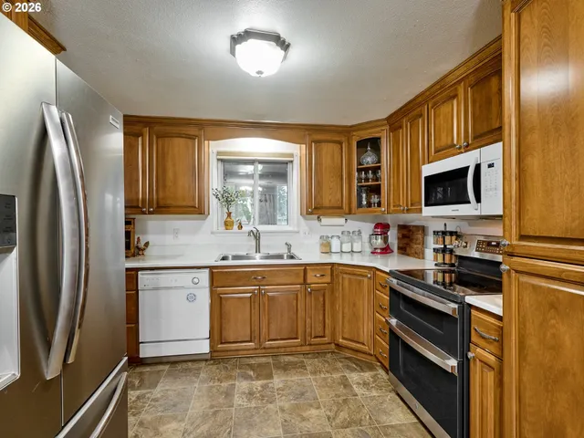 $354,900 | 750 Northeast 5th Street, Willamina, OR 97396