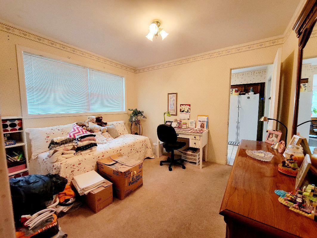 146 Beverly Circle Oak Ridge, TN 37830 - Photo 14 of 20 Bedroom 3 view 2