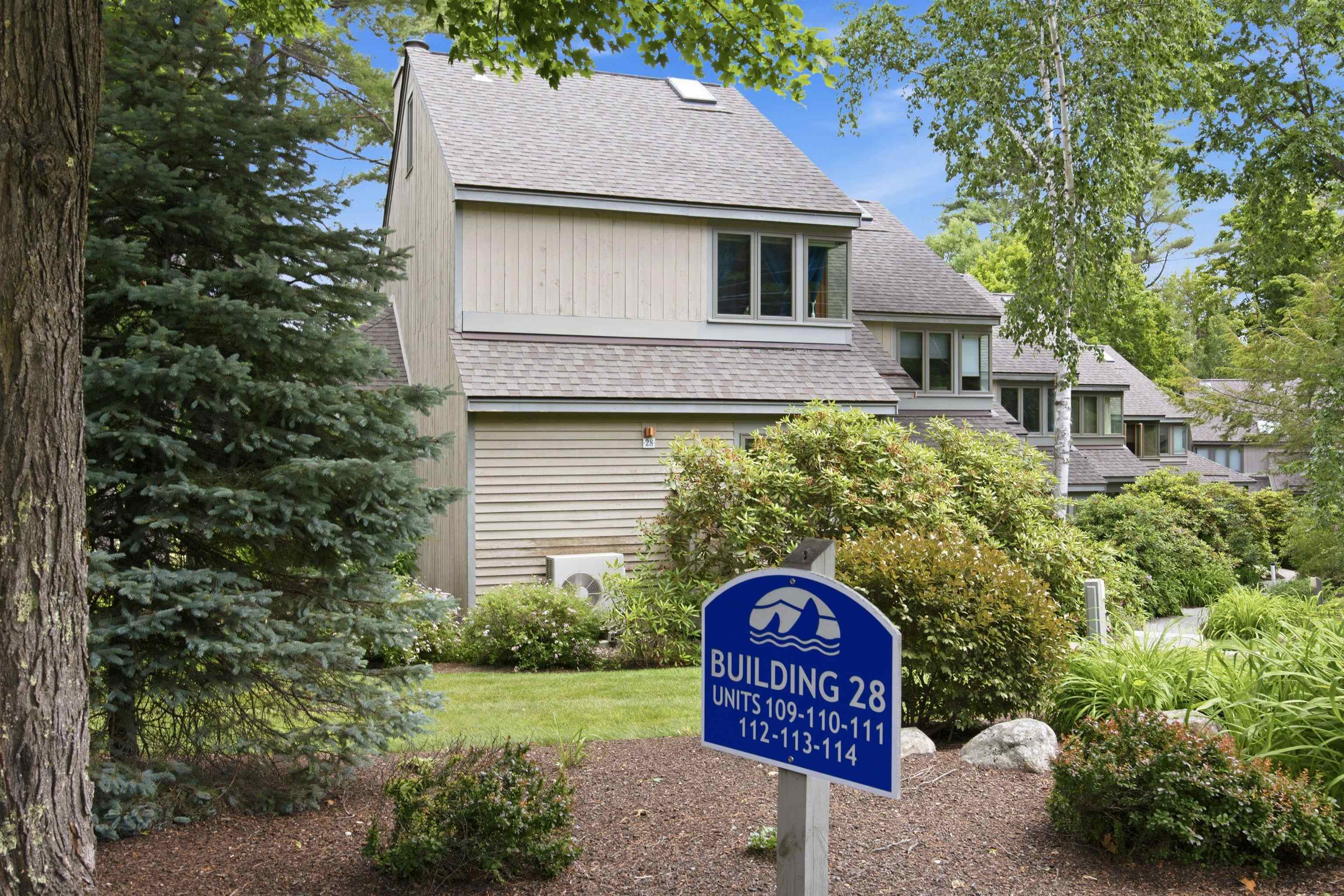 2696 Lake Shore Road, Unit 109 Gilford, NH 03249 - Photo 5 of 52