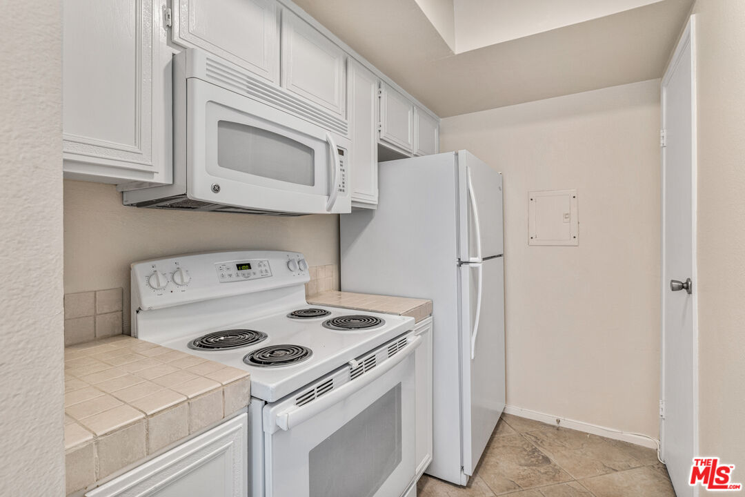 72669 Eagle Road, Unit 2 Palm Desert, CA 92260 - Photo 10 of 26