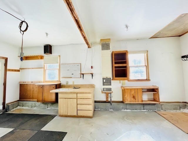 42 Smiths Lane Kingston, MA 02364 - Photo 38 of 39 a utility room with a washer and dryer