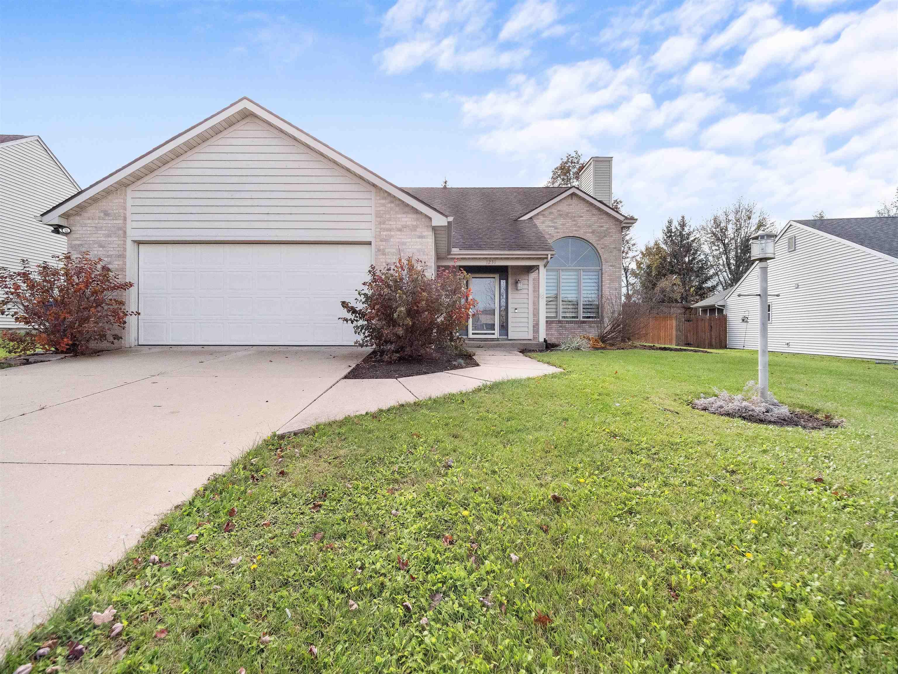 1231 Holly Ridge Run Fort Wayne, IN 46845 - Photo 1 of 34 Gallery Image 1