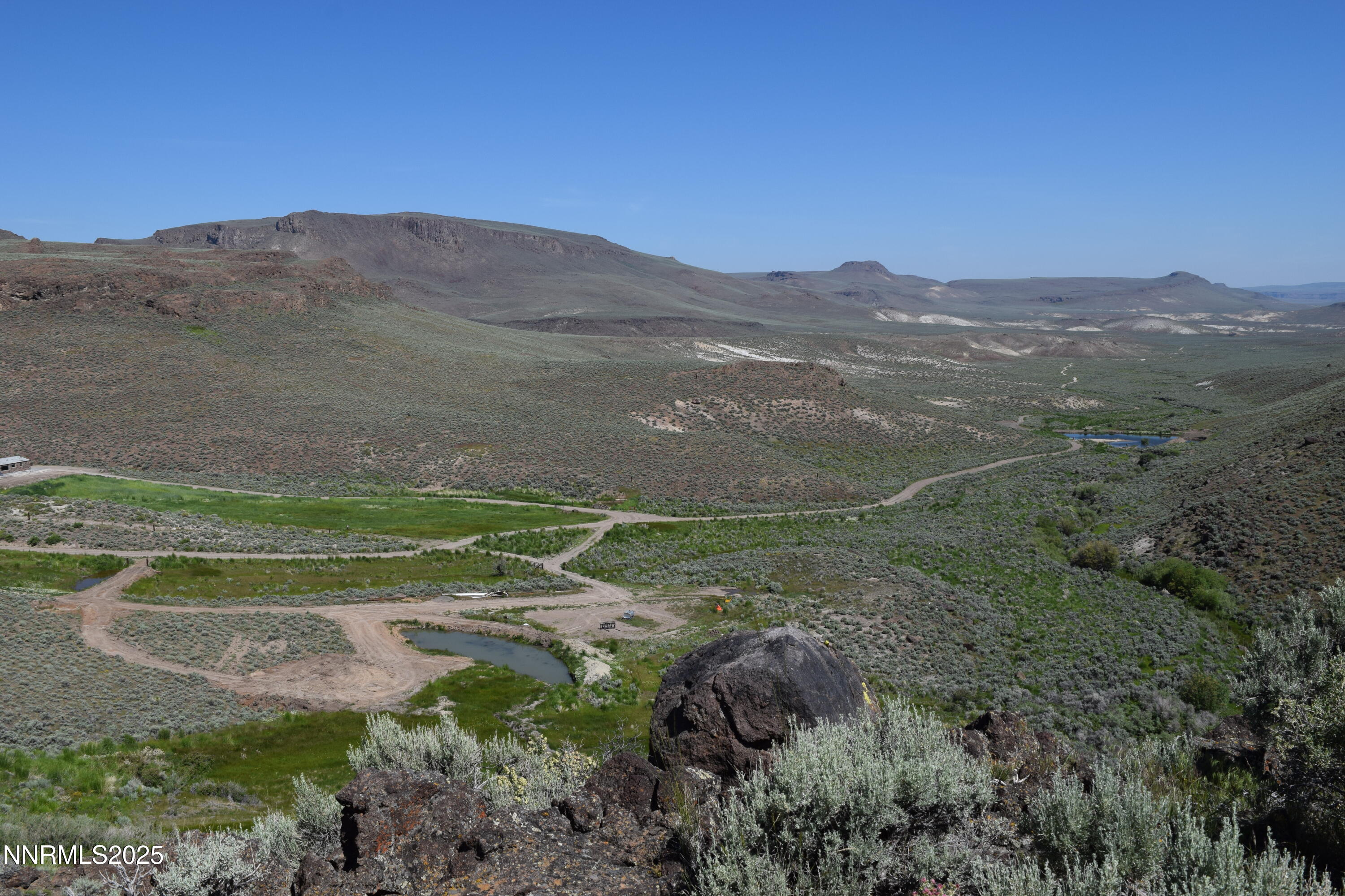 3300 High Rock Road Gerlach, NV 89412 - Photo 6 of 57 a view of a town with mountains in the background